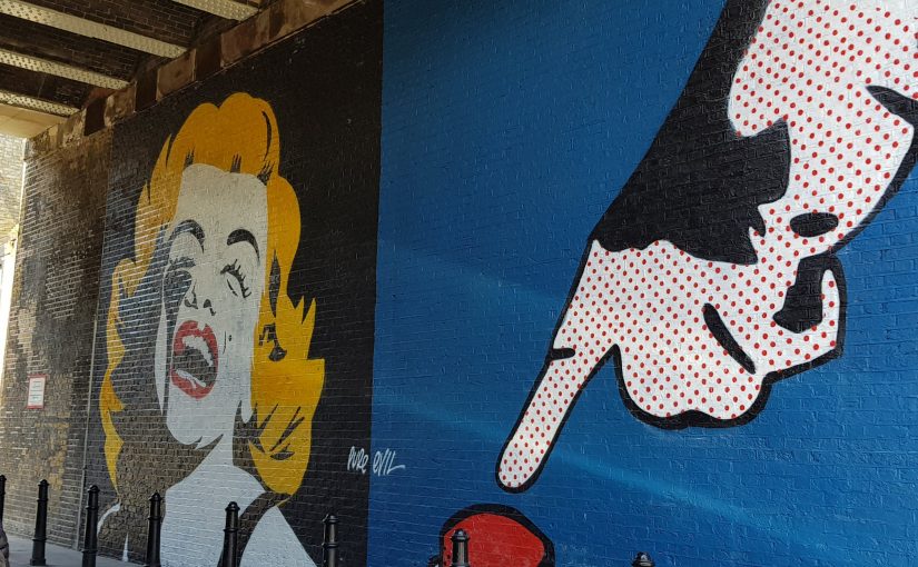 לשתות קפה ולקבל השראה עיצובית  / שורדיץ’, לונדון